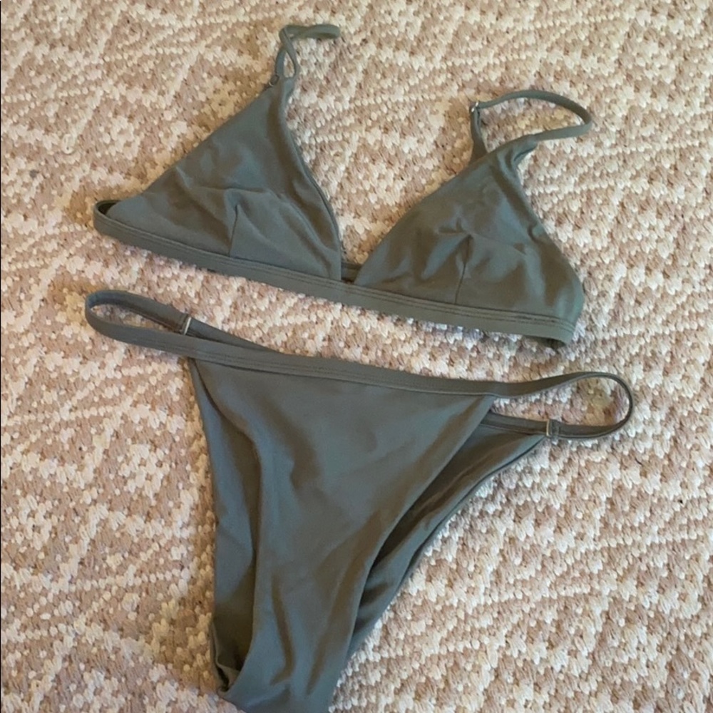 Bathing suit